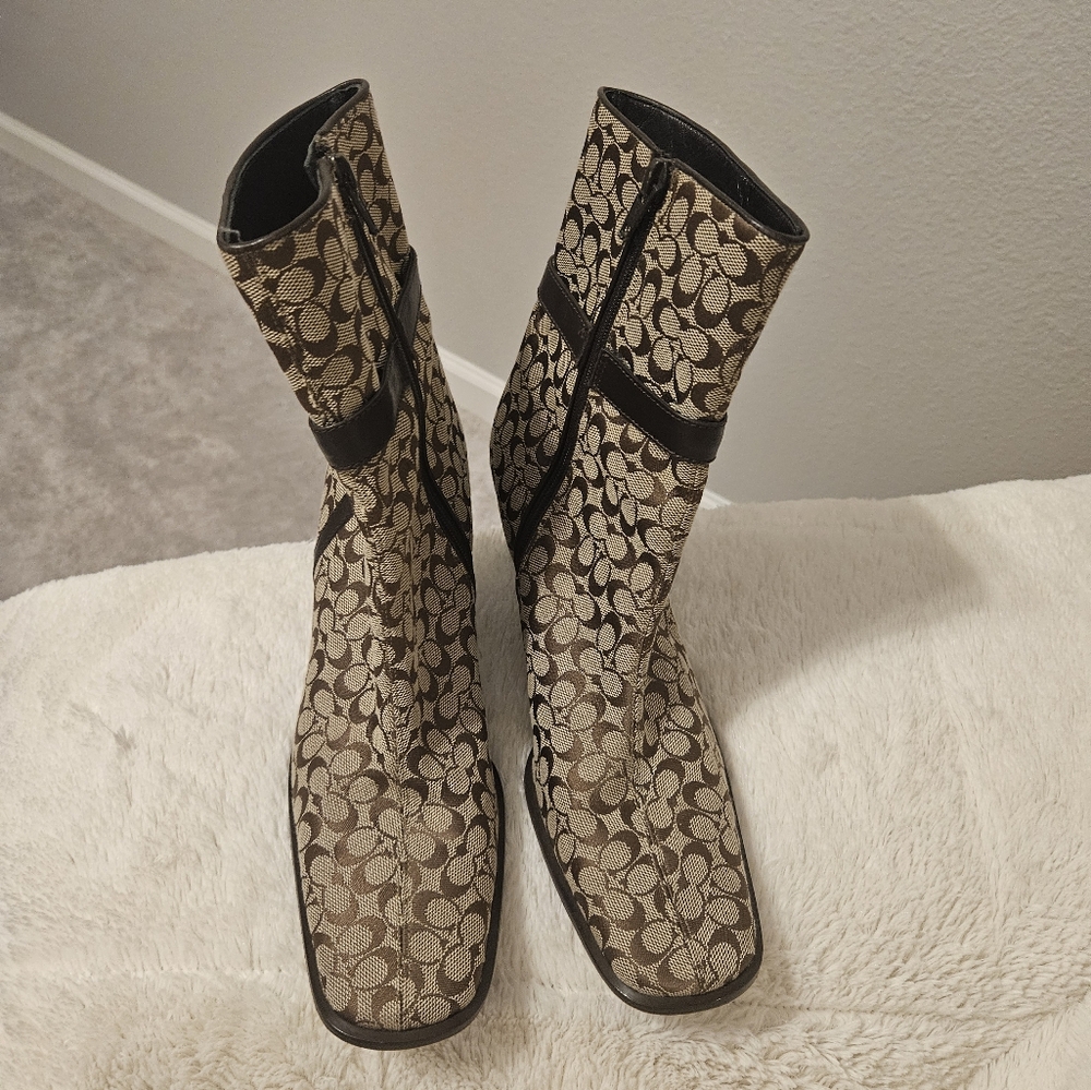 Coach boots
